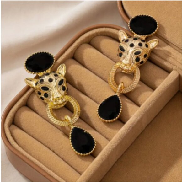 Gold tone - Black accents - Big Cat earrings - Picture 2 of 4